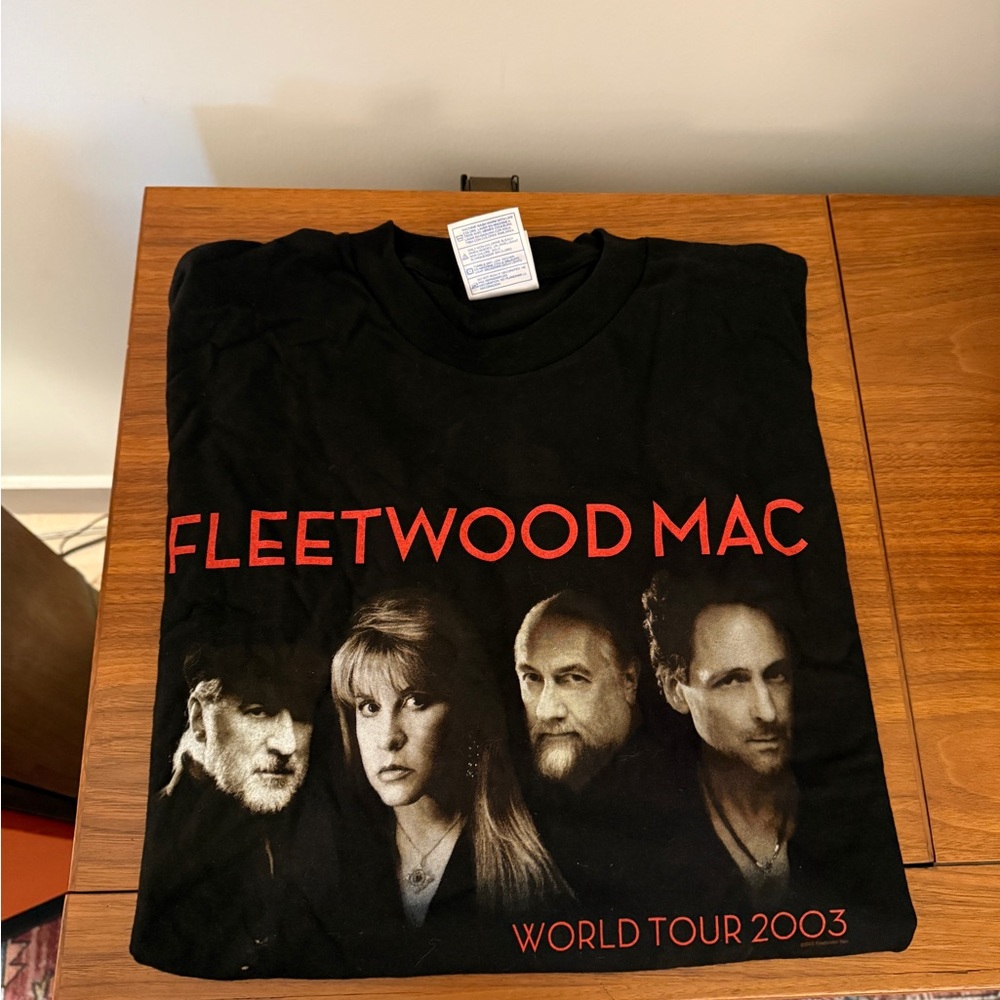 Original Fleetwood Mac World Tour 2003 Black T-Shirt